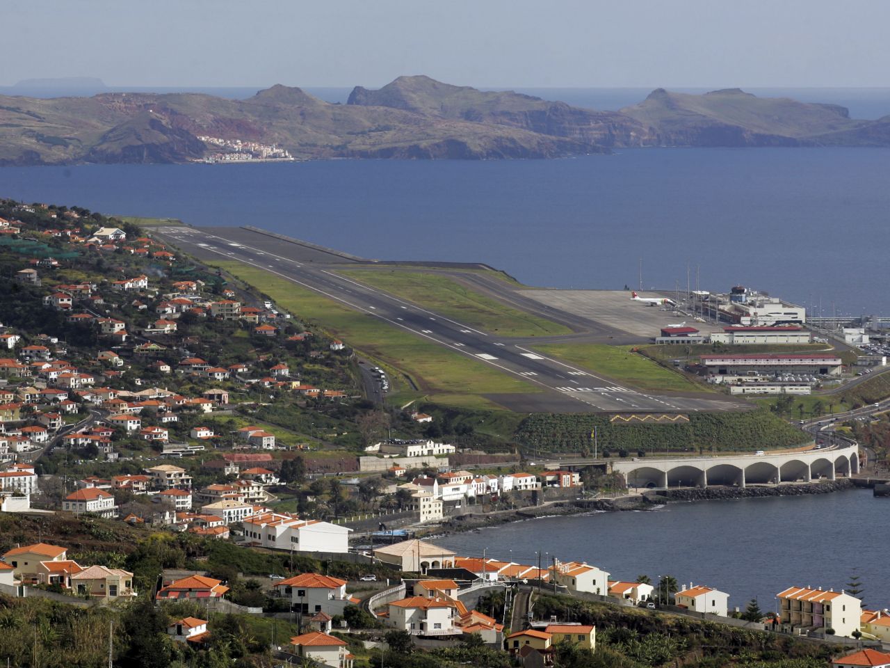 passenger-movement-at-madeira-s-airports-with-a-61-7-drop-the